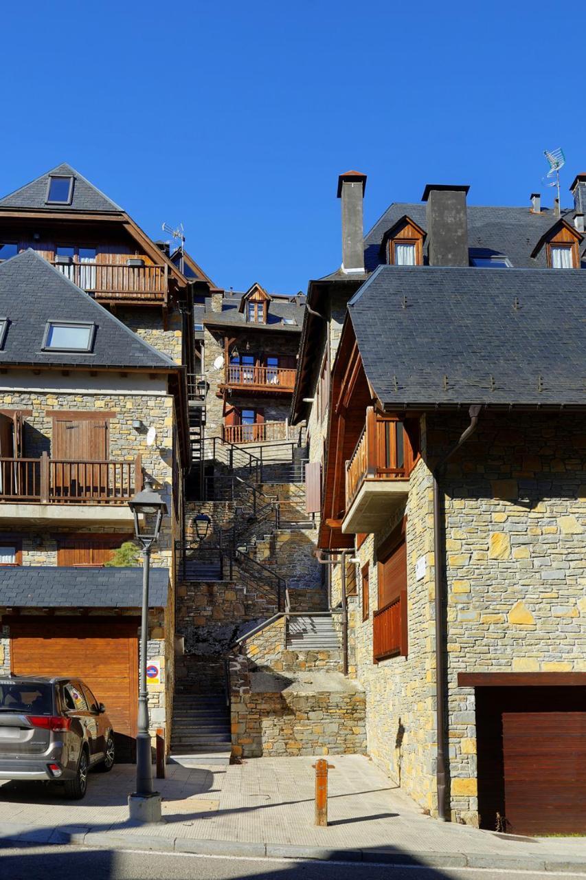 Apartamento La Santeta De Aran Vielha Dış mekan fotoğraf